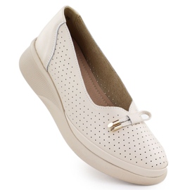 Women's leather shoes on the Platform Openwork Beige Vinceza 7896