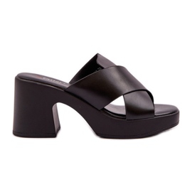 Lightwear flip -flops on the eco leather pillar black