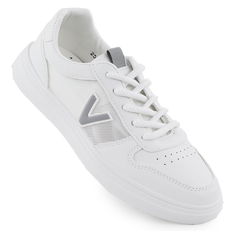 Women's sports shoes with a white Vinceza 13627 mesh Women's sports shoes with a white Vinceza 13627 mesh