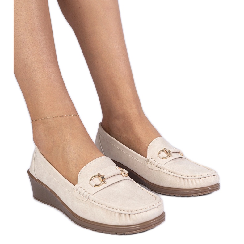 Creamy women's moccasins with a matte finish beige Creamy women's moccasins with a matte finish beige