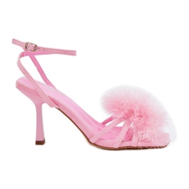 Women's sandals on a pin with feathers pink Women's sandals on a pin with feathers pink