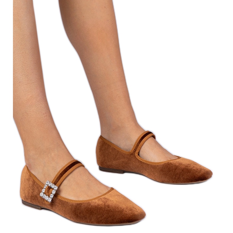 Brown women's velor ballerinas with a buckle