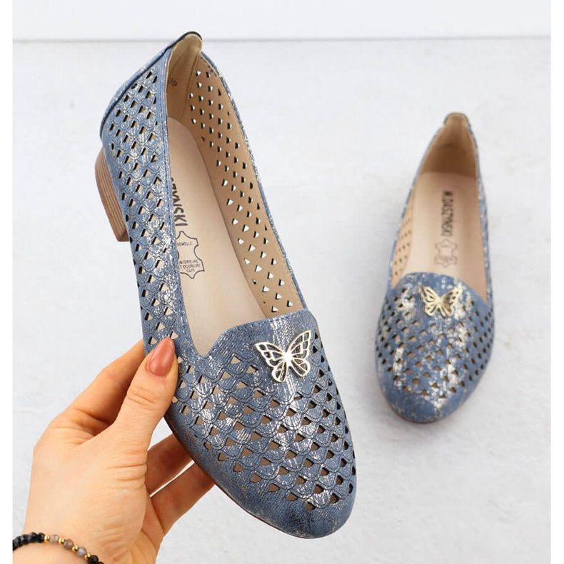Women's openwork shoes with low heels blue M. Daszyński Sa222-3