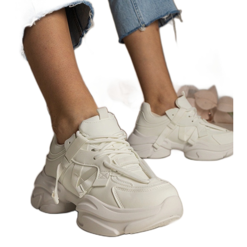 Women's white sneakers massive sports