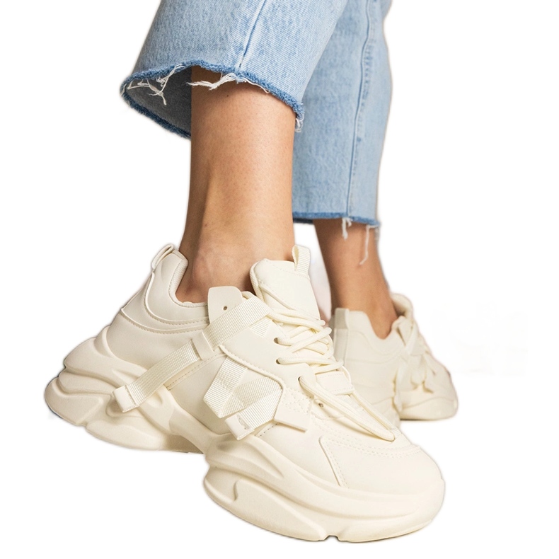 Beige Sneakers women's massive sports