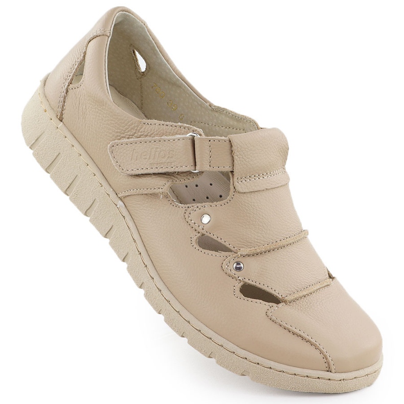 Women's leather shoes with beige Helios 780