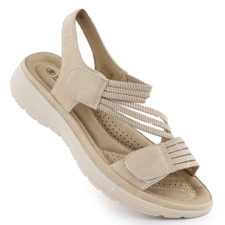 Women's sandals on the platform comfortable beige unisoft 8875