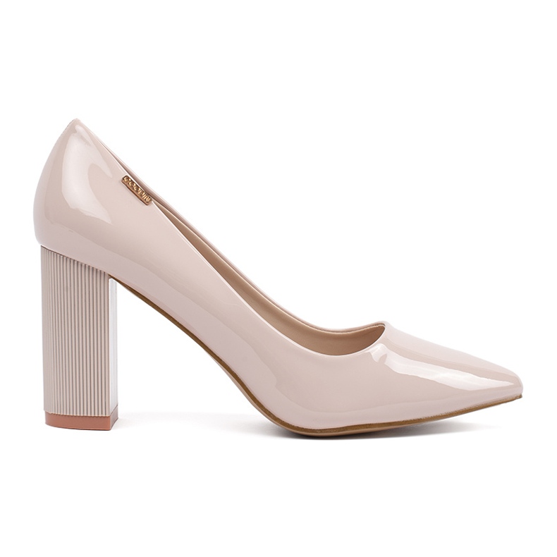 Goodin Beige lacquered pumps on the pillar Goodin Beige lacquered pumps on the pillar