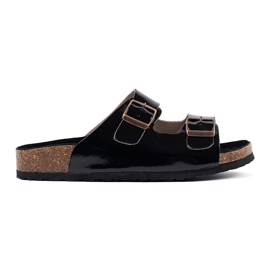 Goodin Black flip flops on a flat sole