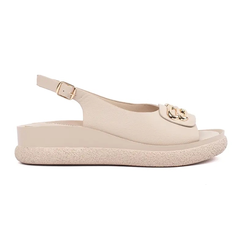 Goodin Beige flat sandals with an ornament