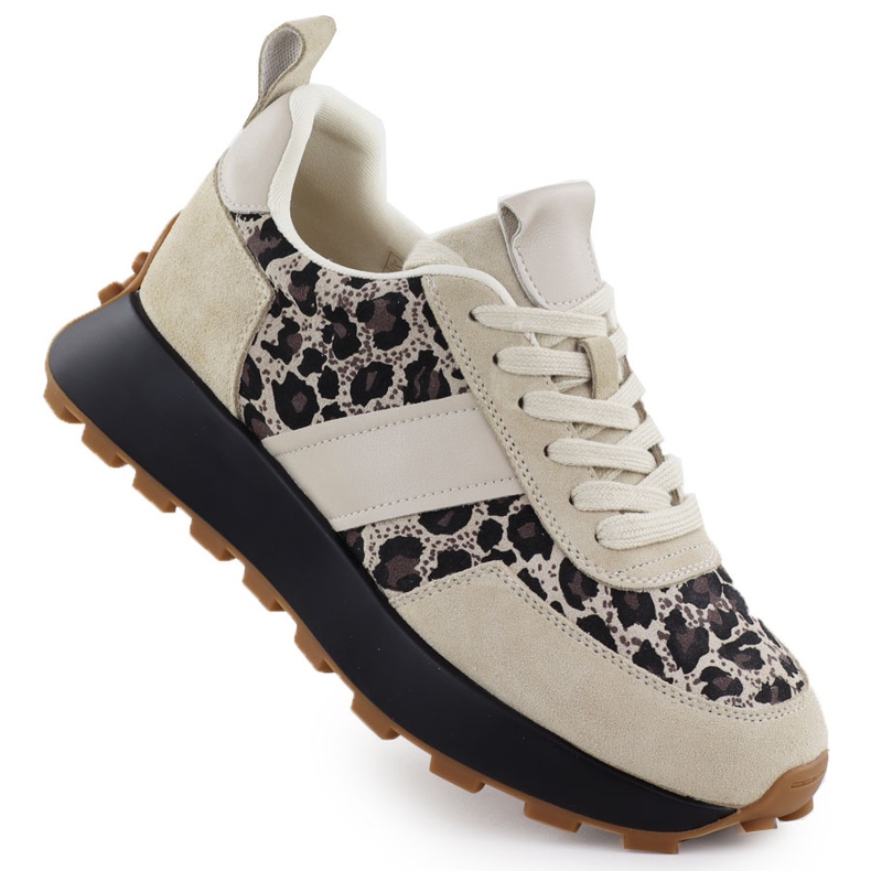 Leather sneakers on a beige leopard platform Vinceza 66793 Leather sneakers on a beige leopard platform Vinceza 66793