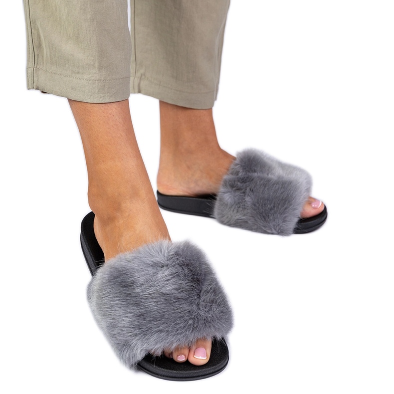 Gray flip-flops with fur grey