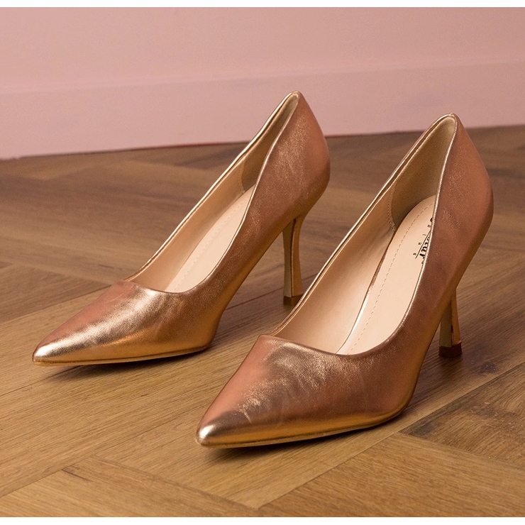 Classic champagne pumps on an eco -leather pin golden Classic champagne pumps on an eco -leather pin golden