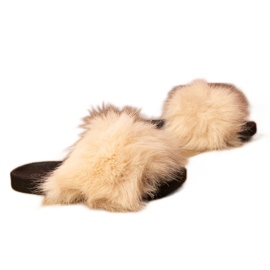 Beige children's flip flops with fur