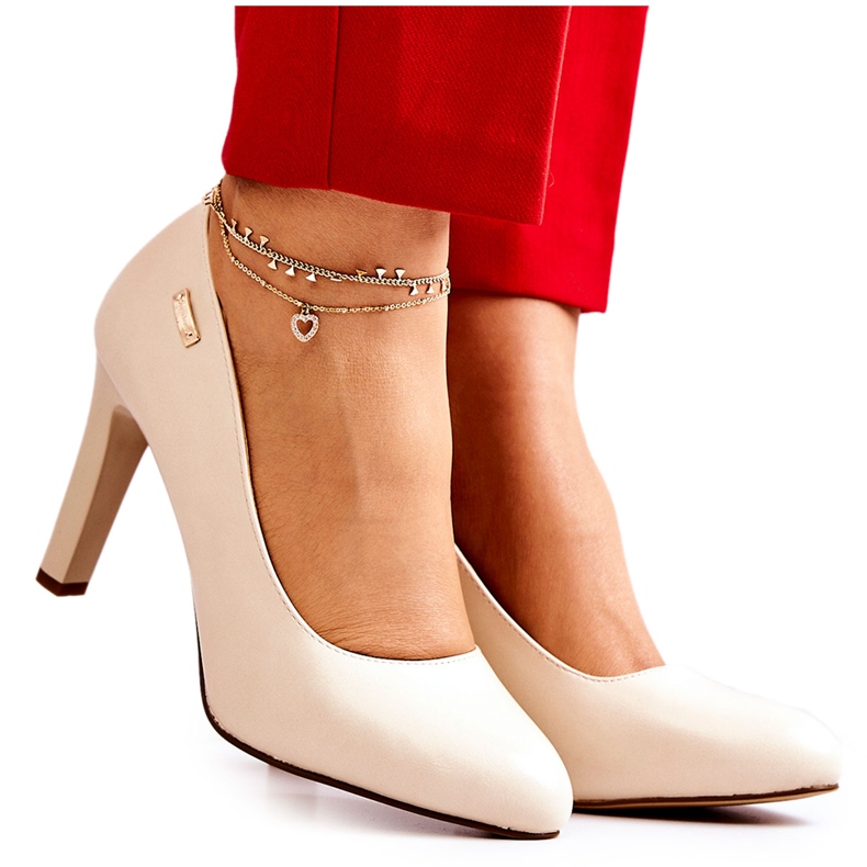 Women's pumps on the Sergio Leone 1457 beige post