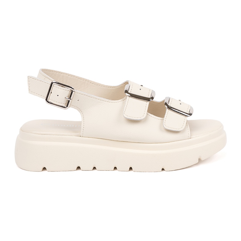 Goodin Beige classic sandals on the platform Goodin Beige classic sandals on the platform