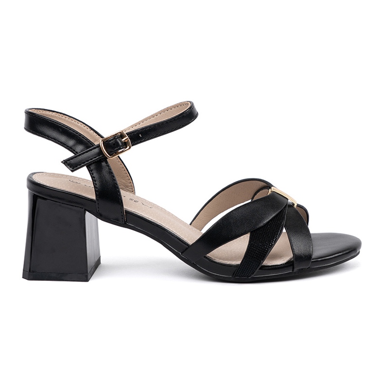 Goodin Sandals on the pillar black