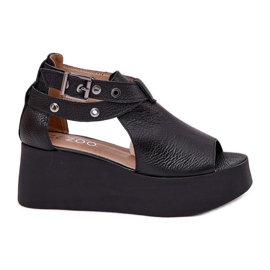 Leather sandals on the Zazoo 1732 Black wedge