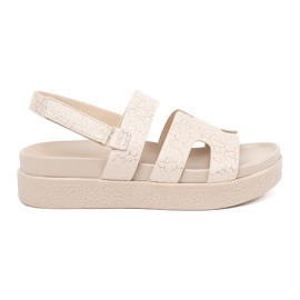 Goodin Classic sandals on the beige platform Goodin Classic sandals on the beige platform
