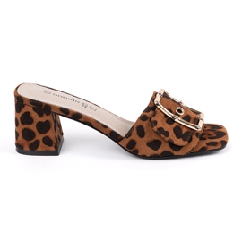 Goodin Tweed flip flops on a leopard piston brown