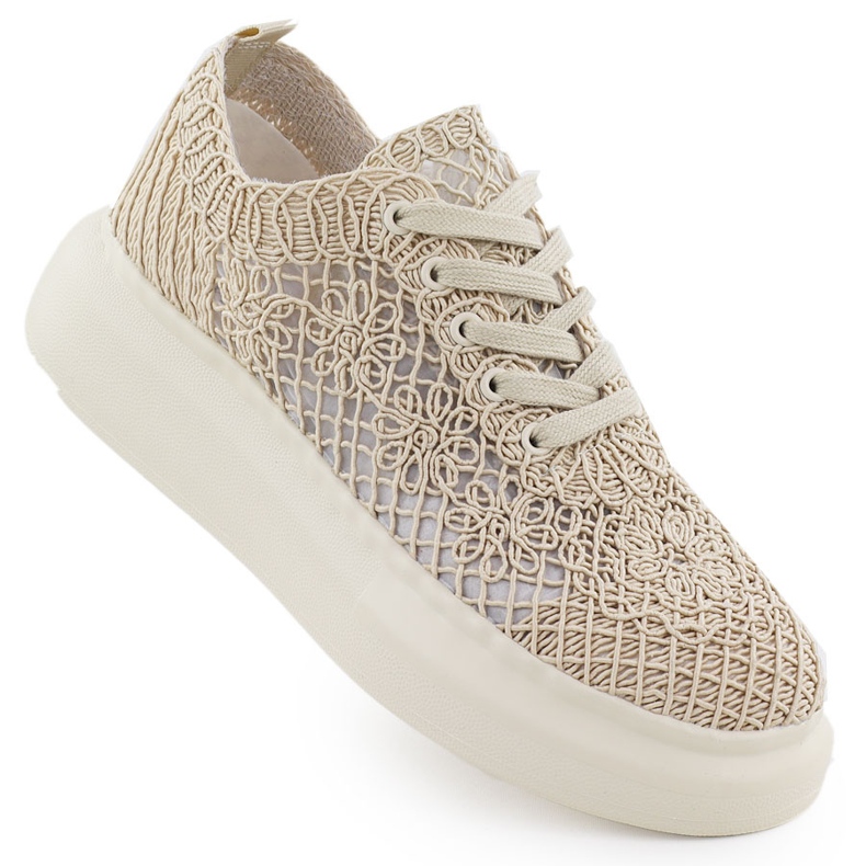 Women's shoes on the platform beige Vinceza 17371 Women's shoes on the platform beige Vinceza 17371