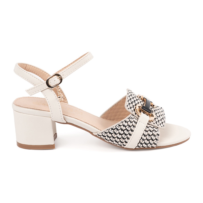 Goodin White women's sandals on the medium post Goodin White women's sandals on the medium post