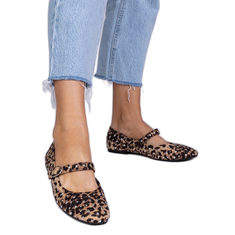 Leopard ballerinas with studs and buckles brown