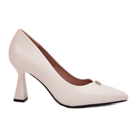 Elegant pumps on the extended Vinceza 62222 beige