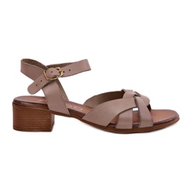 Leather sandals with a delicate Zazoo 40372 dark -bearing beige