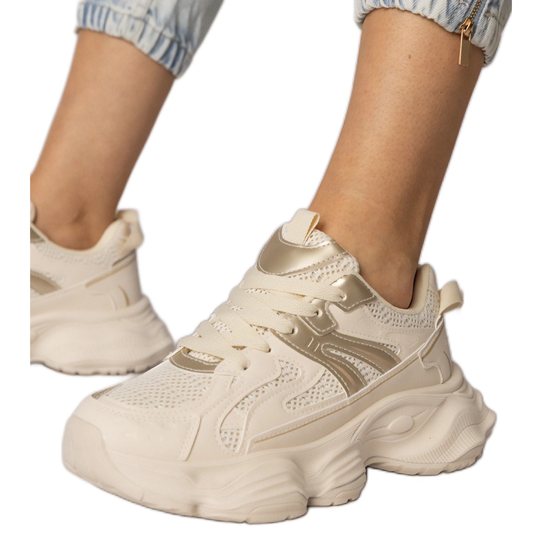 Beige Sneakers Women's Sports with a golden insertion Beige Sneakers Women's Sports with a golden insertion