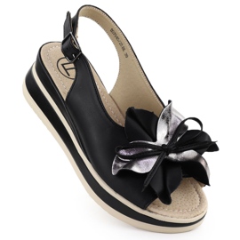 Women's leather sandals with flower Flower Filippo 7045 black