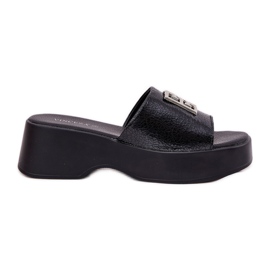 Vinceza Women's leather flip flops with decoration Vincez 79526 black