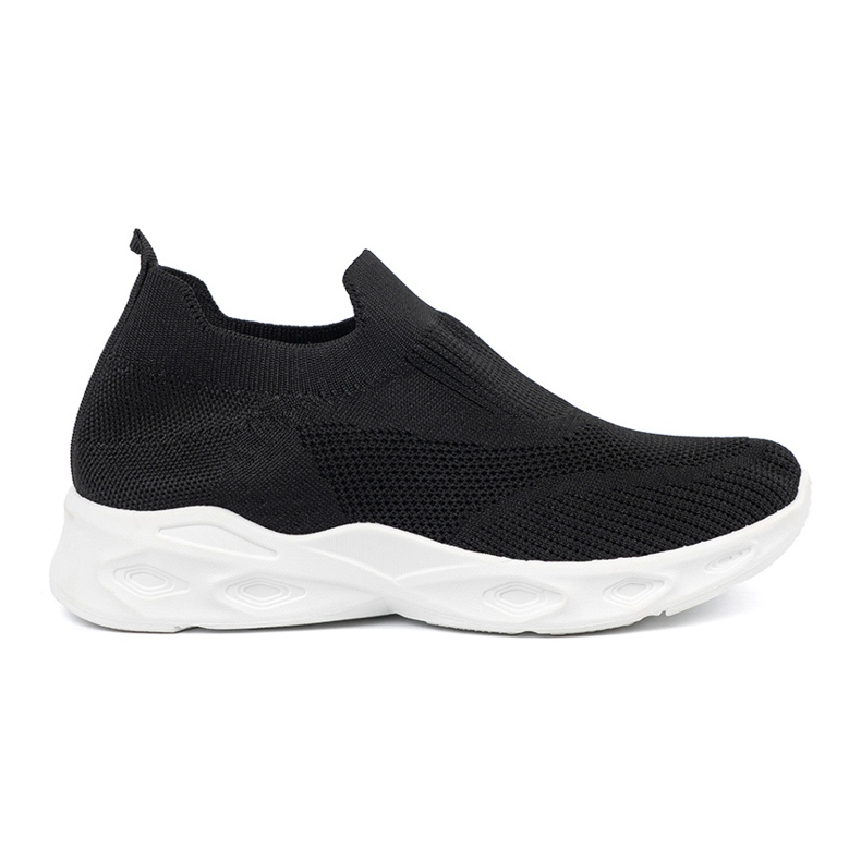 Women's sports boots, black slipped