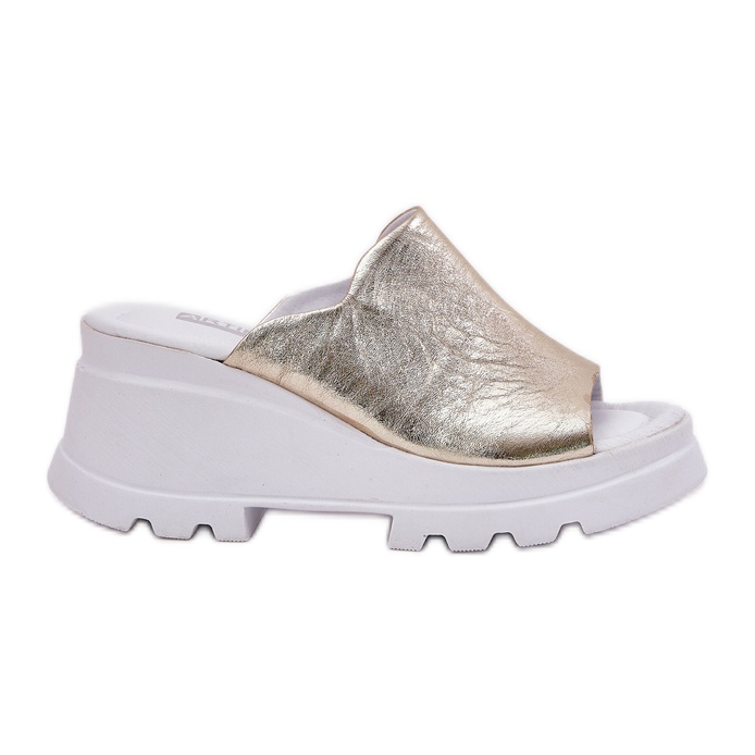 Leather wedges on the Artiker 56C0435 PLN golden