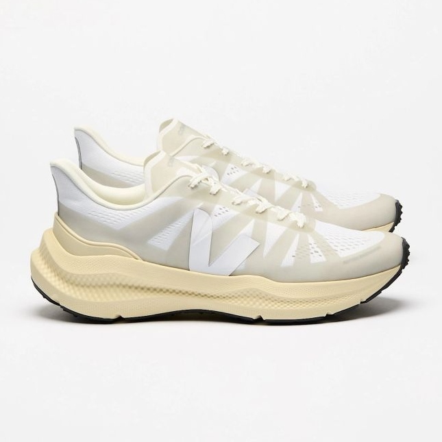 Veja Condor 3 Adv Enmesh CE2820742A running shoes white