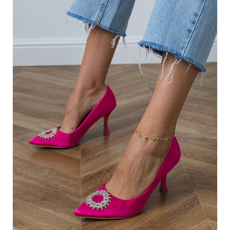 Pink satin pumps with zircons