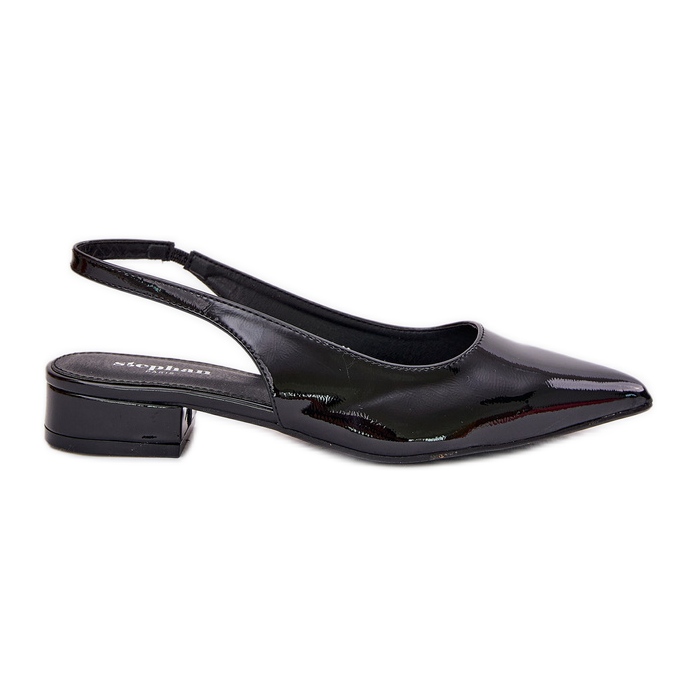 Low -heeled ballerinas black