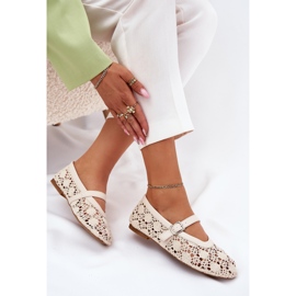 Openwork ballerinas with beige belt