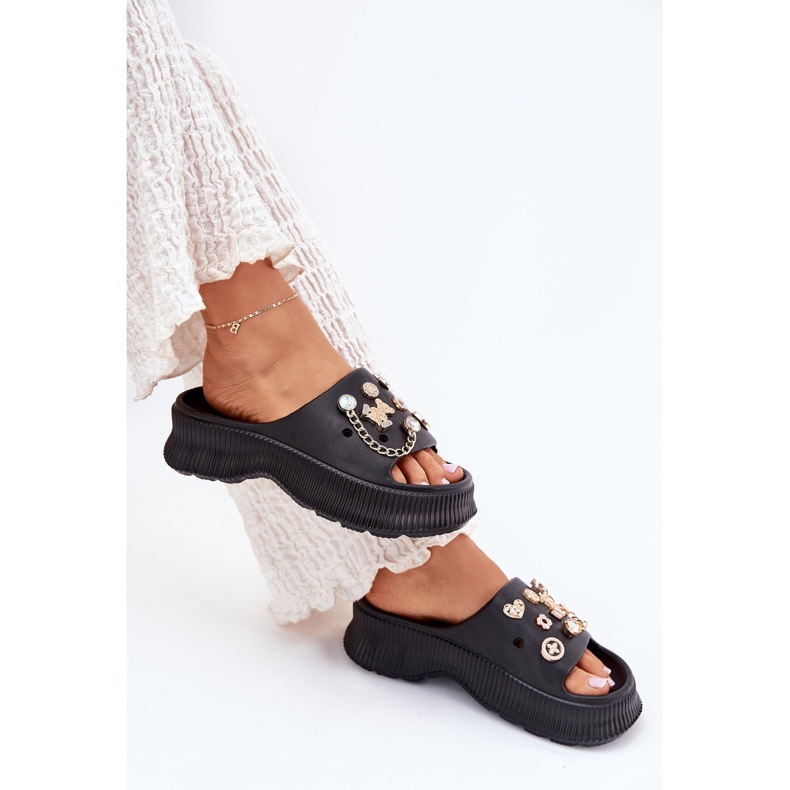 Women's foam flip flops with golden pins black pins Women's foam flip flops with golden pins black pins