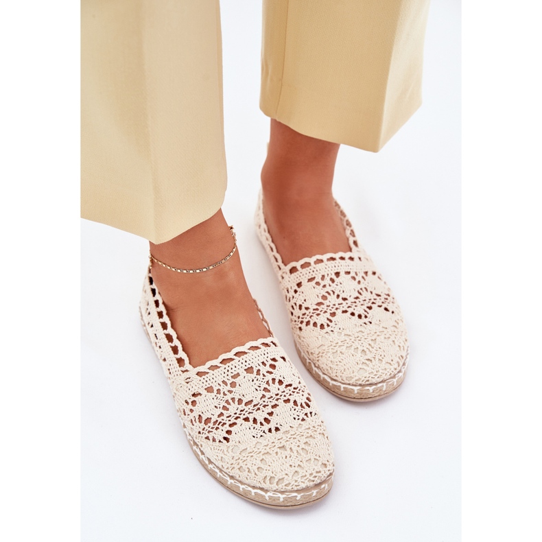 Beige lace lace espadrilles
