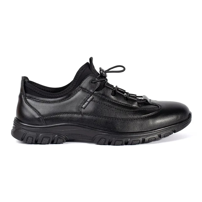Black sports shoes low sneakers