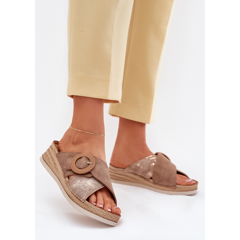 Women's wedges with a decorative inblu RV000012 brown.