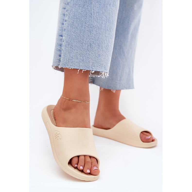 Women's 4FM00FFFLIFI093A-83S beige women's slippers Women's 4FM00FFFLIFI093A-83S beige women's slippers