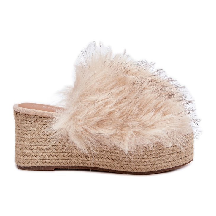 Women's wedges with wedge with fur and beige braid