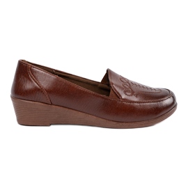 Brown classic insertion shoes