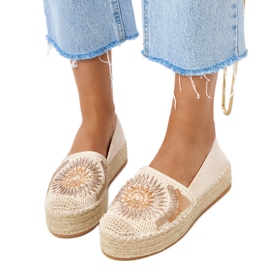 Beige espadrilles with embroidery on the Lorin platform