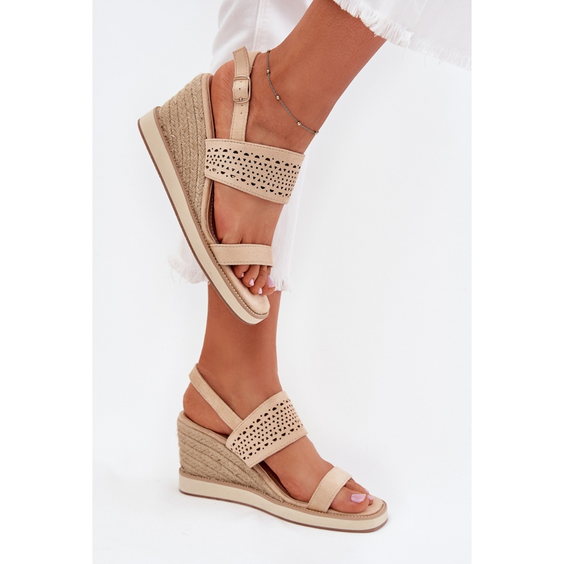 Boto Women's openwork sandals for wedge with a beige zolira braid Boto Women's openwork sandals for wedge with a beige zolira braid