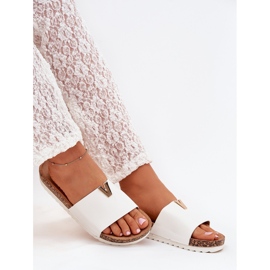 Boto Women's flip flops on a cork platform with a decorative white Vessira detail