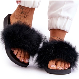 Women's rubber flip -flops with black fur