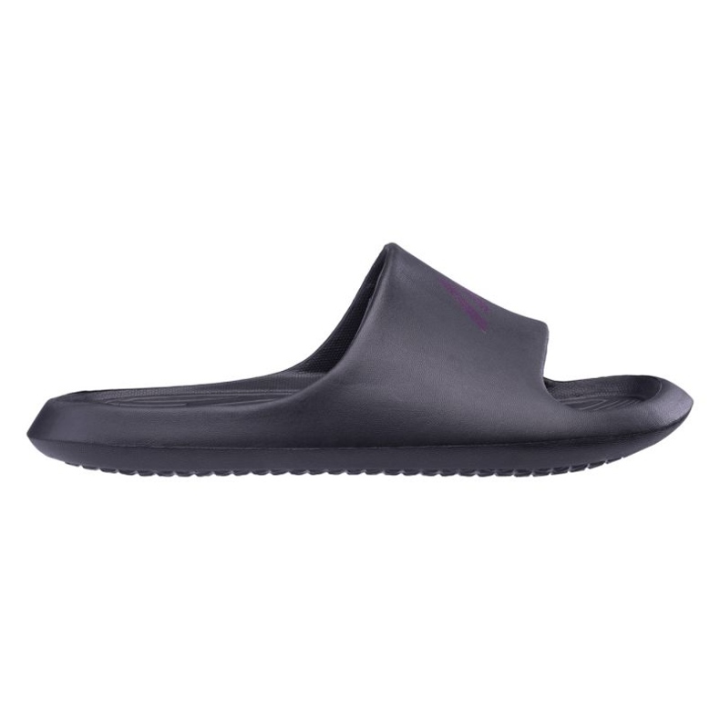 Martes Baki Wo's flip flops in 9280060971 black